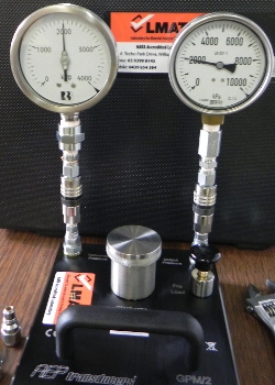 Pressure gauge calibrator